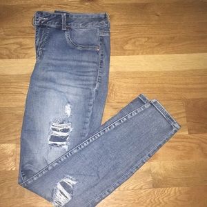 M high-rise Maurices jeans